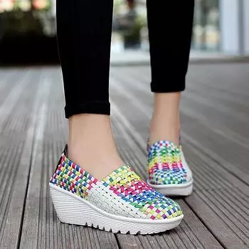 Летние женские туфли на танкетке, повседневные тканые лоферы на платформе без шнуровки на толстой подошве 35 чёрный