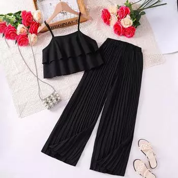 Летний комплект из двух предметов для девочек: Короткие плиссированные брюки на подтяжках и топ. 8 Years светло-синий