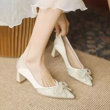 Летний новый стиль, высокие каблуки в стиле феи с острым носком, на толстом каблуке с жемчугом 34 чёрный