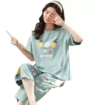 Летний женский комплект из двух предметов свободного кроя с короткими рукавами и семью брюками. M