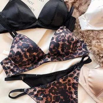 Летний женский комплект нижнего белья, сексуальные шелковые треугольные чашки, беспроводной бюстгальтер, французский бюстгальтер без косточек, бесшовное нижнее белье, бюстгальтер и стринги, комплект нижнего белья XL леопардовый