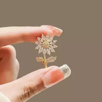 Летняя антиэкспозиционная брошь: Модная и роскошная булавка для воротника для женщин.