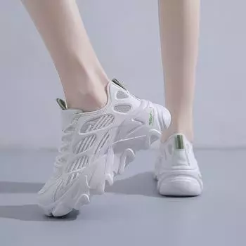 Летняя легкая дышащая сетчатая женская обувь для увеличения нескользящей поверхности для отдыха и спорта, женская теннисная обувь, кроссовки для бега для женщин 38