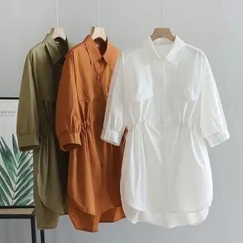 Летняя мода незаменима: Женское платье-рубашка средней длины с кулиской на талии и струящимся подолом, повседневное и шикарное M белый