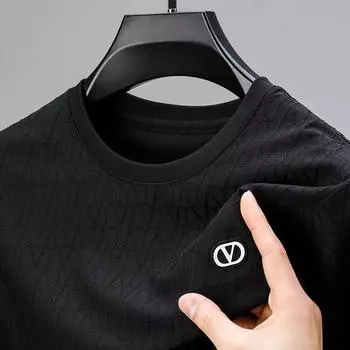 Летняя новая стильная жаккардовая мужская футболка с короткими рукавами в корейском стиле, модная повседневная тонкая мужская футболка с вогнутым тиснением и круглым вырезом M белый