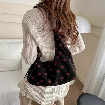 Летняя новая сумка через плечо большой емкости, модная и милая сумочка, школьная сумка из ткани, сумка-мессенджер с клубникой чёрный