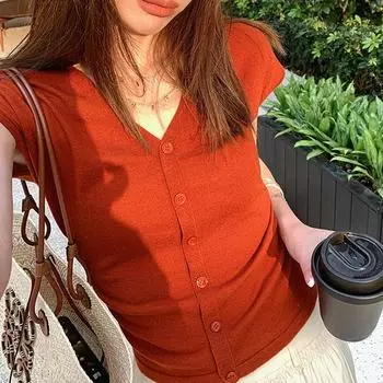 Летняя облегающая повседневная трикотажная футболка с V-образным вырезом, женская модная элегантная футболка с коротким рукавом, топы для офиса, женская винтажная футболка на пуговицах 24845 One Size чёрный