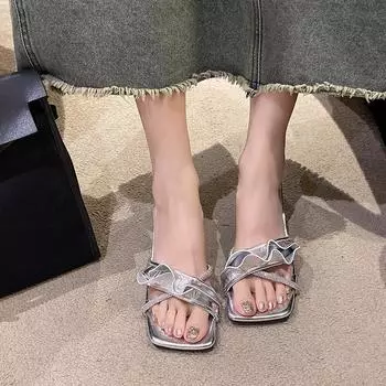 Летняя обувь. Тапочки на высоком каблуке. Кружева со стразами. Большой размер на тонком каблуке. Удобные сандалии и тапочки. 35 серебряный