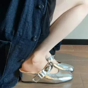 Летняя популярная женская обувь 2024 года, модные однотонные тапочки с квадратным носком и яркой пряжкой на мыске 35 серебряный