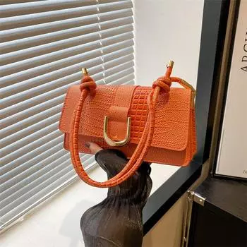 Летняя портативная маленькая женская сумка 2024 года, новая иностранная текстура, модная сумка через плечо с крокодиловым узором, маленькая квадратная сумка-мессенджер чёрный