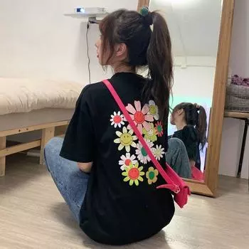 Летняя повседневная универсальная футболка с цветочным принтом в стиле Instagram, небольшой свежий свободный топ с короткими рукавами OneSize чёрный