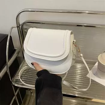 Летняя простая однотонная маленькая сумка женская сумка 2024 года новая модная ретро повседневная сумка-мессенджер в иностранном стиле сумка-седло чёрный