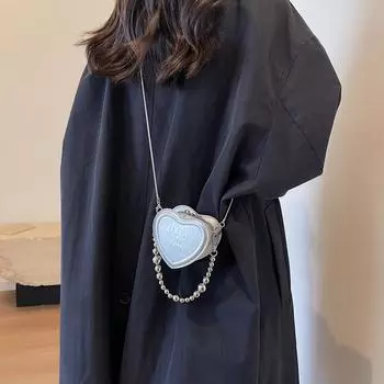 Летняя серебристая женская текстурная мини-сумка-мессенджер Love 2024 года, высококачественная нишевая маленькая сумка, женская новая модель серебряный