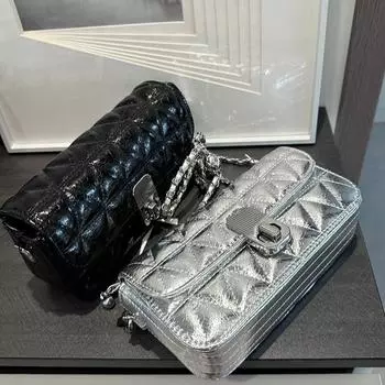 Летняя сумка с металлической цепочкой, маленькая квадратная, на одно плечо, женская сумка через плечо, модная, стильная, простая, для поездок на работу чёрный