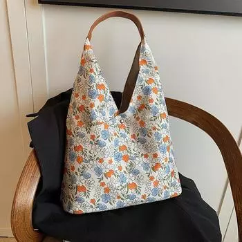 Летняя супер огненная вышитая большая сумка женская 2024 новый дизайн sense нишевая сумка большая вместительная сумка через плечо для поездок на работу