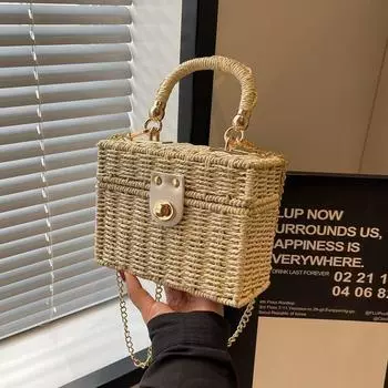 Летняя тканая сумка для отдыха на берегу моря для женщин. 2024. Новая модная и простая соломенная тканая сумка, нишевая трендовая сумка через плечо.