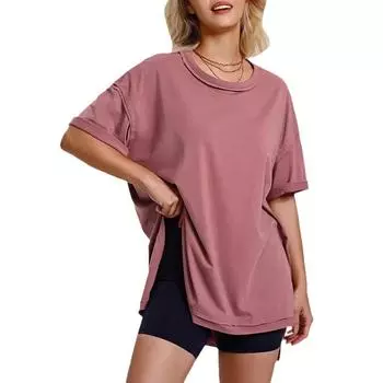 Летняя женская однотонная хлопковая свободная футболка с круглым вырезом и разрезами по бокам S розовый