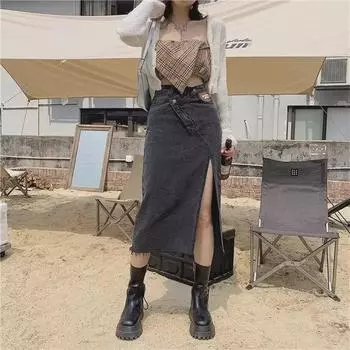 Лето 2024 г. Женская джинсовая юбка А-силуэта с высокой талией и разрезом — модная средняя длина для европейского и американского стилей 2XL чёрный