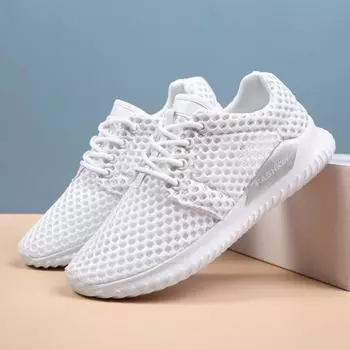 Лето 2024 года, новые модные сетчатые дышащие и устойчивые к запахам кроссовки для бега с мягкой подошвой, универсальные женские повседневные туфли 35 чёрный