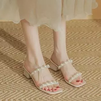 Лето 2024 года, новые модные туфли с открытым носком, однотонные, сексуальные, с жемчужным квадратным каблуком, женские тапочки и туфли на высоком каблуке для женщин 34 бежевый