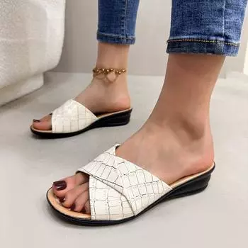 Лето 2025 Новые Сексуальные Шлепанцы Большого размера с Открытым Носком и Крутым Принтом Крокодила для Внешней Торговли Женская Обувь 36 белый