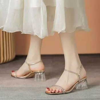 Лето с юбкой прозрачные босоножки женские туфли на высоком каблуке темперамент средний каблук серебристый толстый каблук стразы французские хрустальные туфли 33