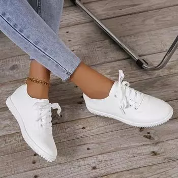 Летом 2024 года новая корейская версия шнурованных кроссовок на плоской подошве — женского производителя. 35 белый