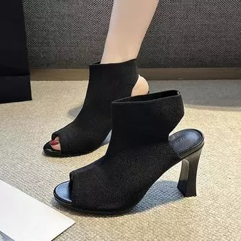 Летом 2025 года новые женские босоножки на высоком каблуке с открытым носком и одним словом на заднюю часть стопы 35 чёрный
