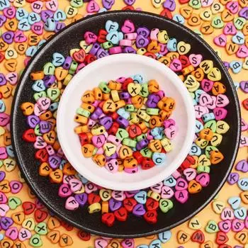 Бусины с буквами 7 мм 50 шт./пакет Акриловые бусины в форме сердца Бусины с буквами в форме сердца Браслет Ожерелье Части Ювелирные Изделия Материалы DIY