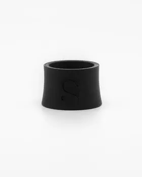 Лигатура для тенор-саксофона Syos Pitch Black Подходит для мундштука Syos Совместим с резиновым мундштуком для тенор-саксофона