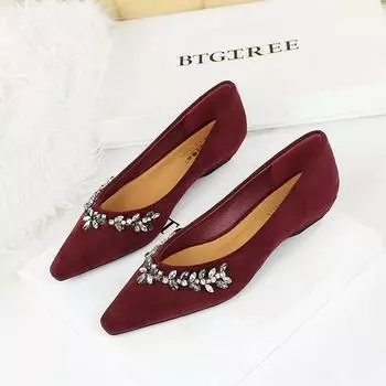 Light luxury pointed toe rhinestone chain embellished single shoes, suede shallow wedge heel low heel versatile women s single shoes 35 чёрный
