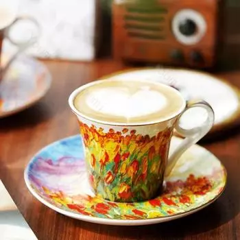 Light Luxury Retro Style Coffee Cups Household Afternoon Tea Ceramic Tea Sets High End Exquisite Coffee Cup and Plates Gifts