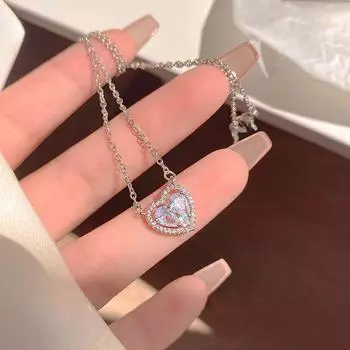 Легкое роскошное блестящее полое ожерелье Love, простая подвеска в форме сердца, цепочка для ключицы для женщин, подарок, ювелирный бутик