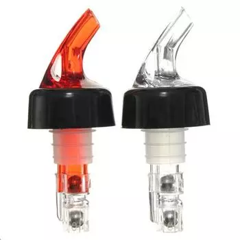 Ликерный спирт, мерная бутылка, наливная бутылка, напиток, шот красного вина белый