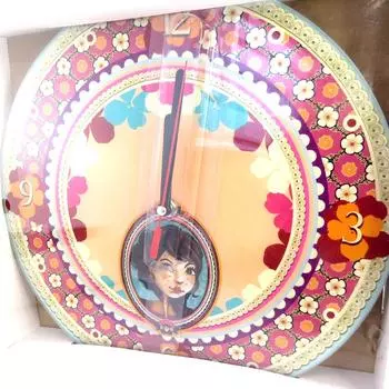 Lili Petrol [M3369] - Часы настенные Lili Petrol бежево-розовые (Эмили) - 30 см