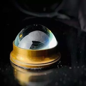 Линзовидный компас с плавающим черным циферблатом