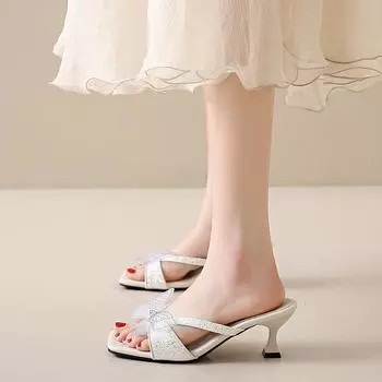 lippers Women Thick Heel 2024 New Summer Fashion Stiletto Shoes Middle Heel Sandals Women Bow Rhinestones Sandals Zandalias 35 бежевый