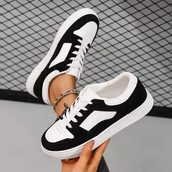 Little white shoes 2025 new flat baseplate shoes lace-up low-top foreign trade large-size fashion sports and leisure shoes women 36