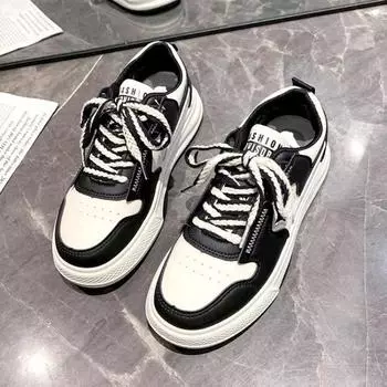 Little white shoes spring and autumn new flat bottom breathable casual women s thick heel board shoes student straps black and white panda shoes 35