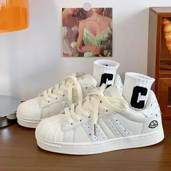 Little white shoes women s new spring and autumn cream retro student versatile shell head sports skateboard shoes women 35