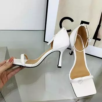 Liyke белые сандалии для женщин на открытом воздухе в уличном стиле, повседневные гладиаторы с узкой лентой и застежкой на носок, летние туфли на высоком каблуке, женские сандалии 39 белый
