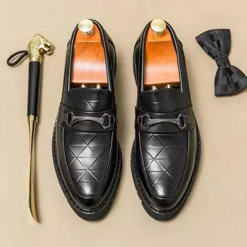Loafers Shoes with PU Embossed Pattern Horseshoe Buckle Decoration Pointed Low Heel Comfortable Business Formal Men Shoes 38