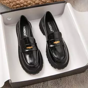 Лоферы на платформе и маленьком каблуке с золотыми монетами ручной работы. Женские маленькие кожаные туфли. 34 чёрный