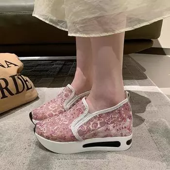 Лоферы на танкетке, женские весенне-летние кружевные белые туфли с открытыми отверстиями, повседневная обувь 35 белый