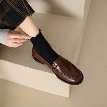 Лоферы Женские туфли Ретро Маленькие кожаные туфли Толстый каблук Низкий каблук Низкие туфли Одна педаль Глубокий рот Одиночные туфли 34 коричневый