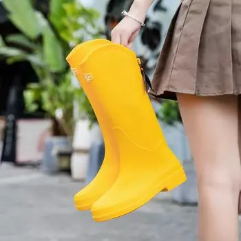 Long tube rain shoes women s waterproof and non-slip work rubber shoes go out in the kitchen, simple high tube rain boots on rainy days 36 чёрный