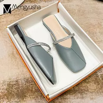 Лоскутные кожаные туфли женские дымчато-голубые мюли блестящие тапочки с ремешком домашние женские шлепанцы закрытые квадратные сандалии на плоской подошве 5