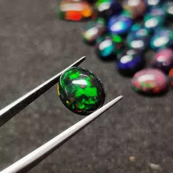 Лот кабошона с черным опалом, лот овальной формы, кабошон с ярким опалом, лот драгоценных камней опала, эфиопский опал. 6x4 MM 5 Pc Opal