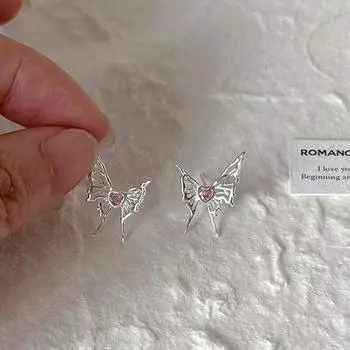 Серьги-бабочки Love Pink Diamond Hollow, нишевый дизайн, высококачественные гвозди Love Ear Bone