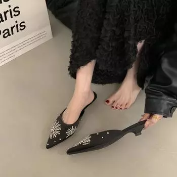 Low-heeled baotou slippers 2025 new pointed head shallow mouth half-drag rhinestone one-word strap lazy sandals Muller women s shoes 35 чёрный